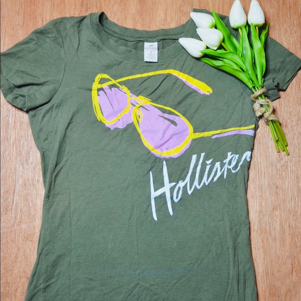 Hollister Heart Shaped Sunglasses T-Shirt